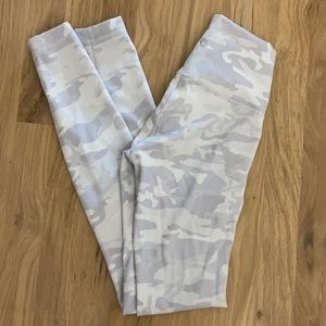 Like new lululemon leggings size 2